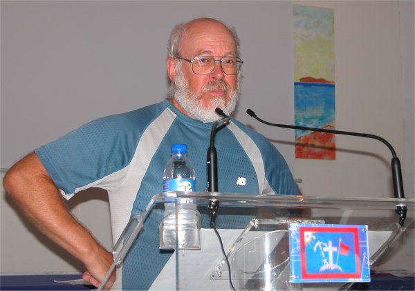 Peter Verity talking about the santouri.